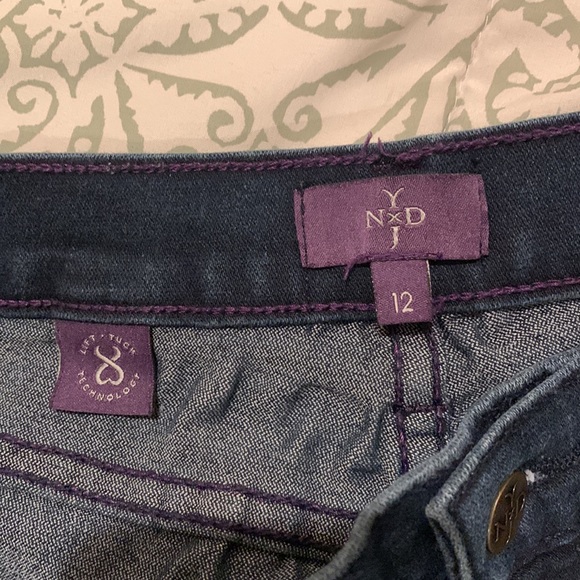 NYDJ NOT YOUR DAUGHTERS JEANS NEW WITHOUT TAGS.  SIZE 12 - Picture 8 of 9